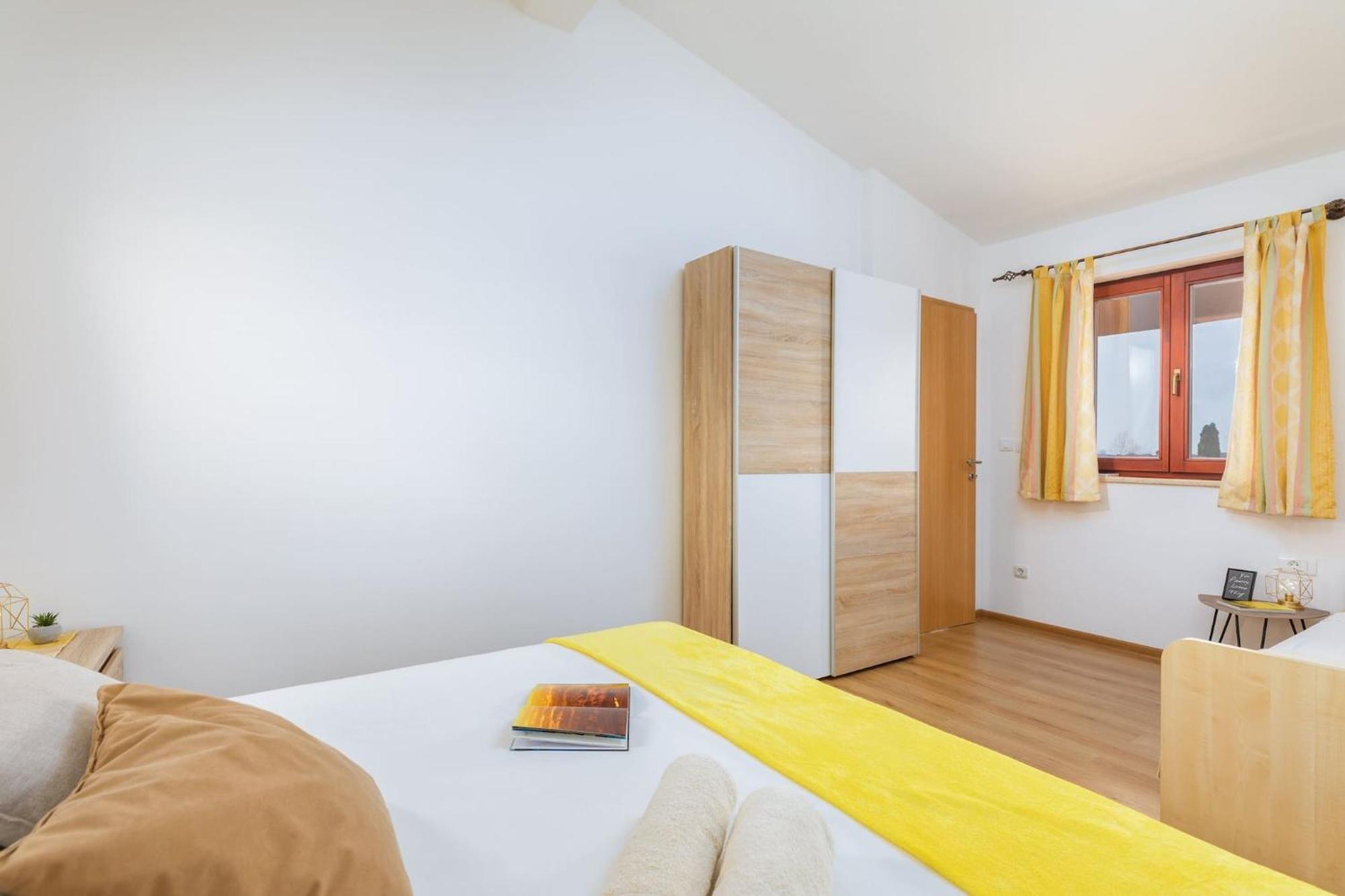 Holiday Home Dori Fazana Exterior photo